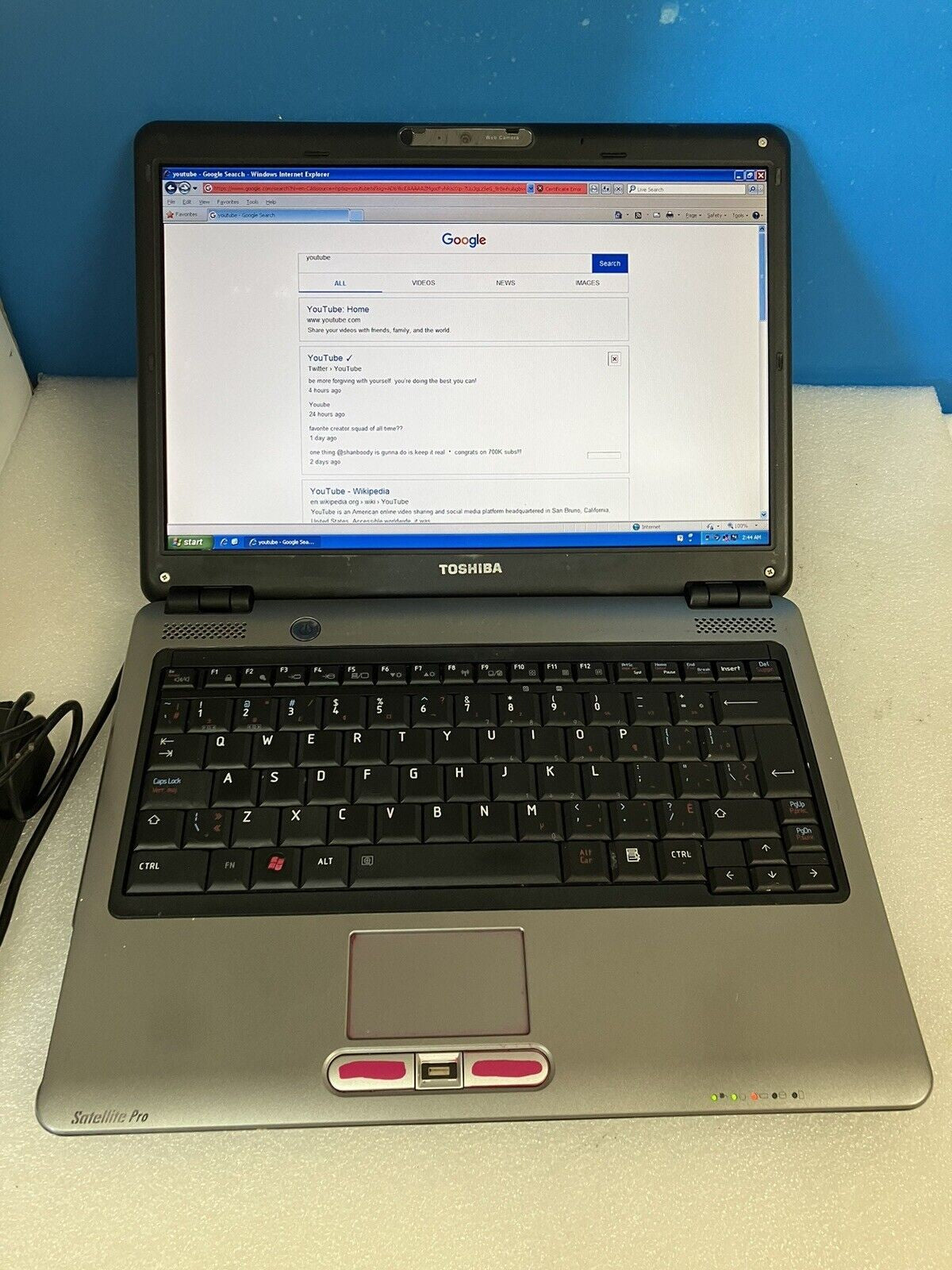 Toshiba Satellite Pro U400 13.3" Laptop C2D T5870 3GB RAM, 300GB Windows XP SP3
