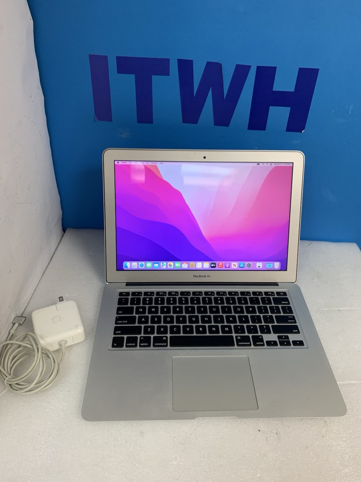 🔥 Nice ~ 2015 Apple MacBook Air 13'' Core i5 4GB 128GB MacOS Monterey