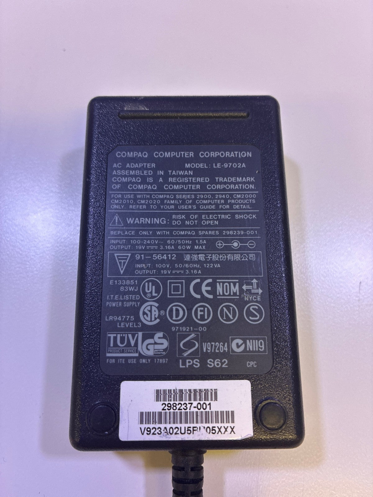 🔥 Compaq AC Adapter LE-9702A 19V 3.16A 60W Laptop Power Supply