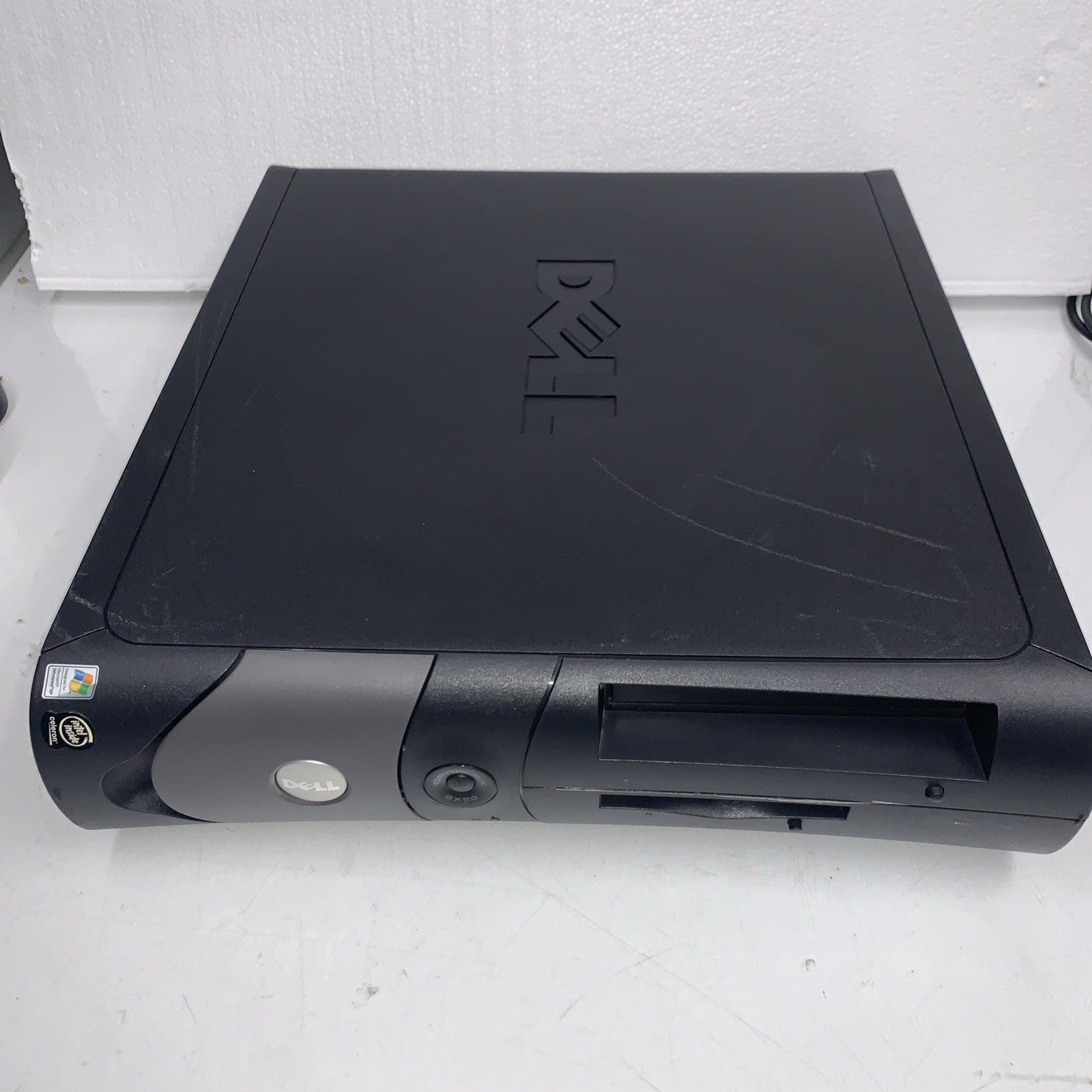 Dell Optiplex GX50 desktop 1.2GHZ 512MB 40GB Windows XP Pro SP3 Serial/parallel