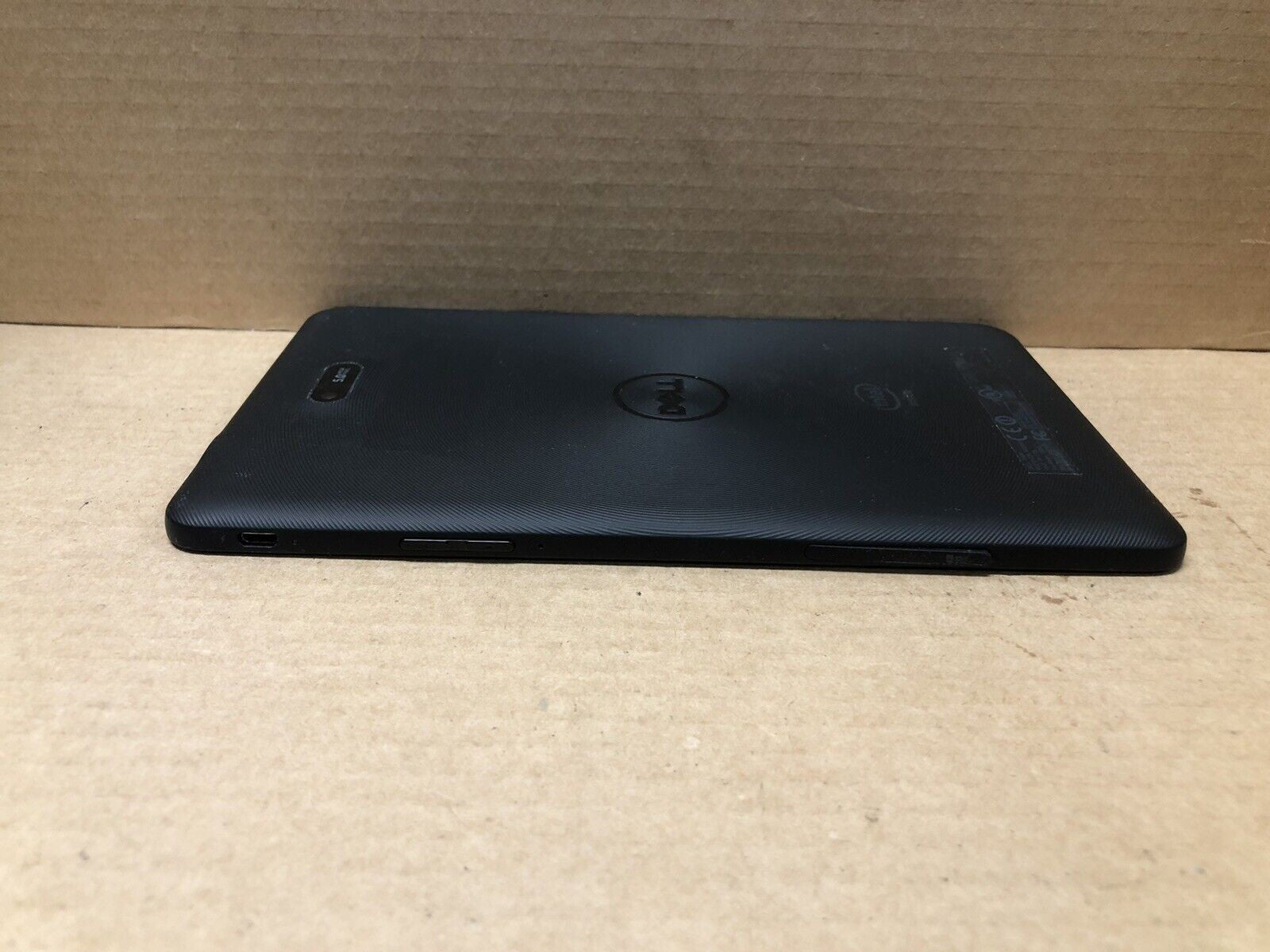 $ Dell Venue 8 3840 16GB, Wi-Fi, 8in - Black -touch screen cracked