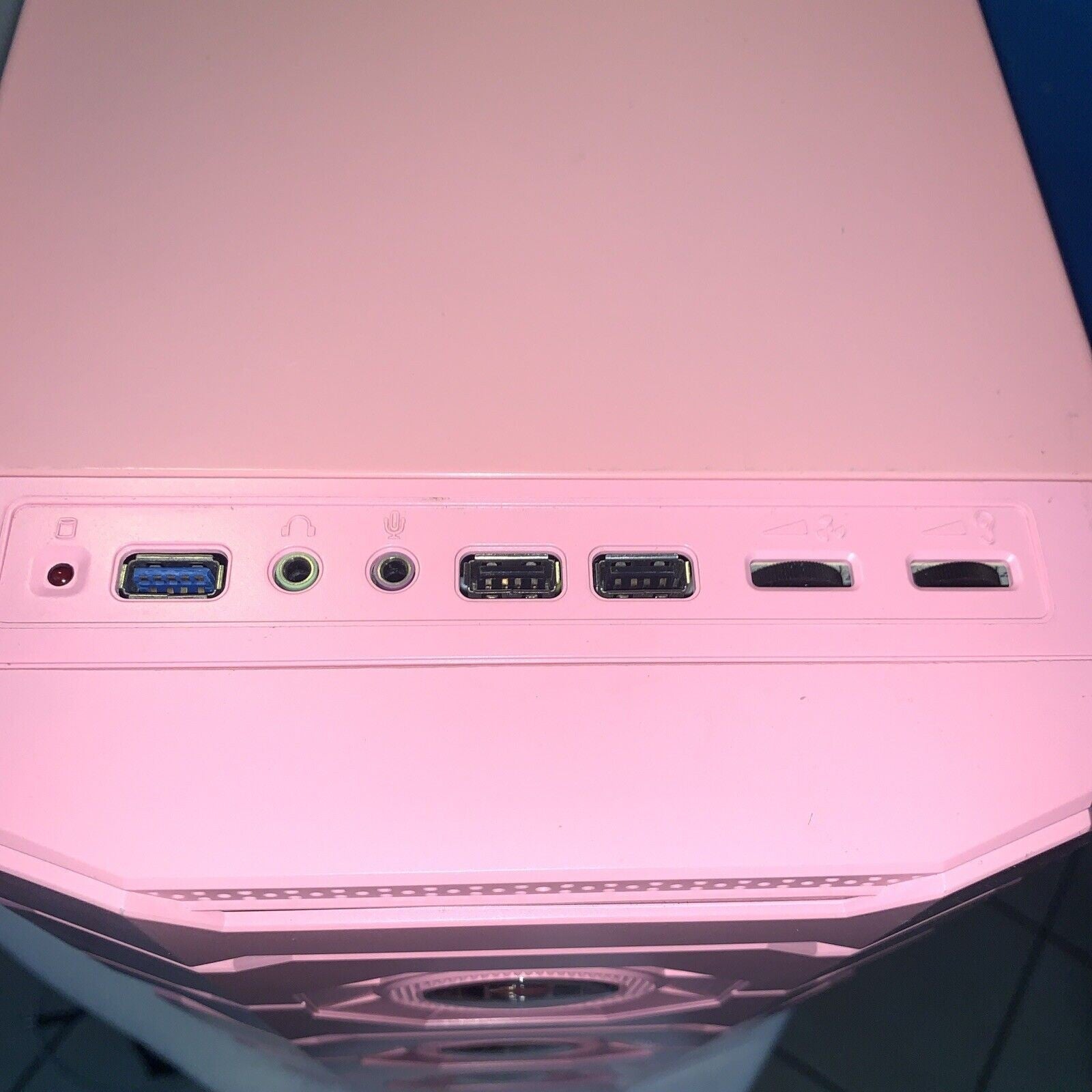 Beautiful ~ Desktop PC Case with Blu-ray / Card Reader/ Controller