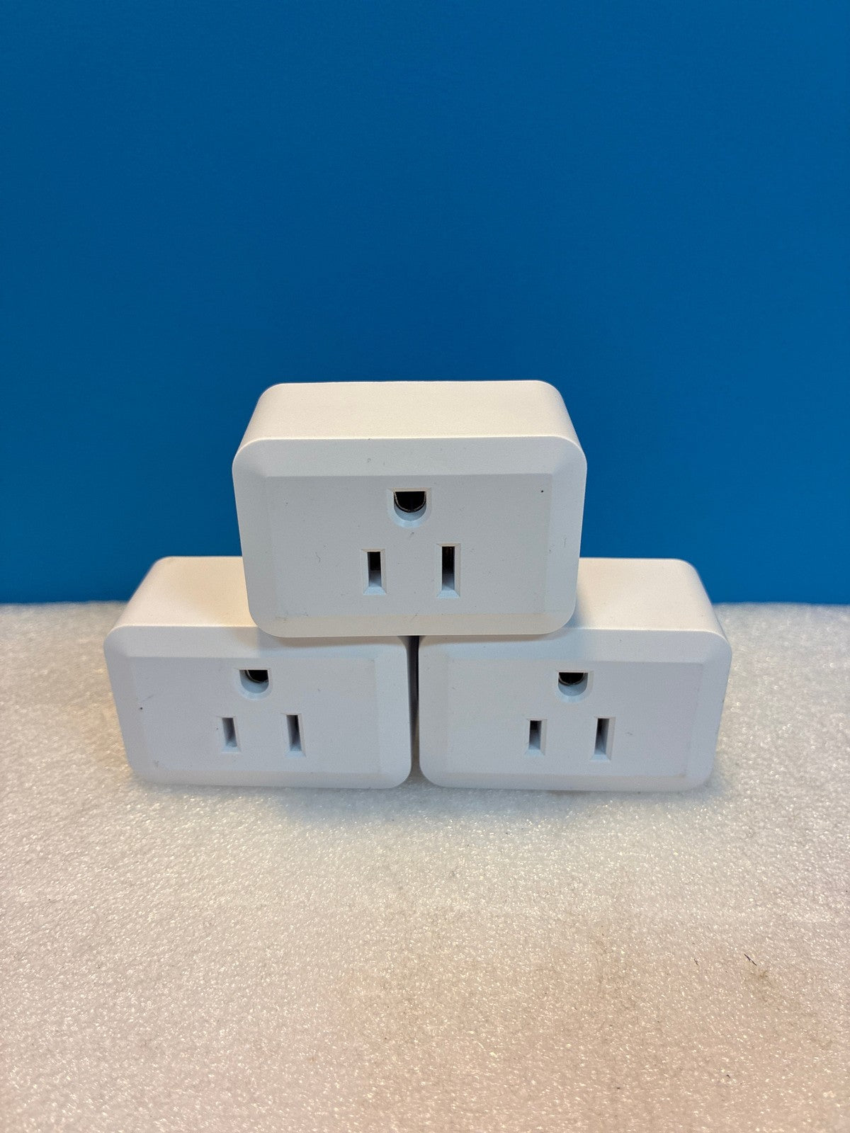 🔥 Globe Smart Plug EPT0521 White WiFi Outlet Set of 3 15A 125VAC