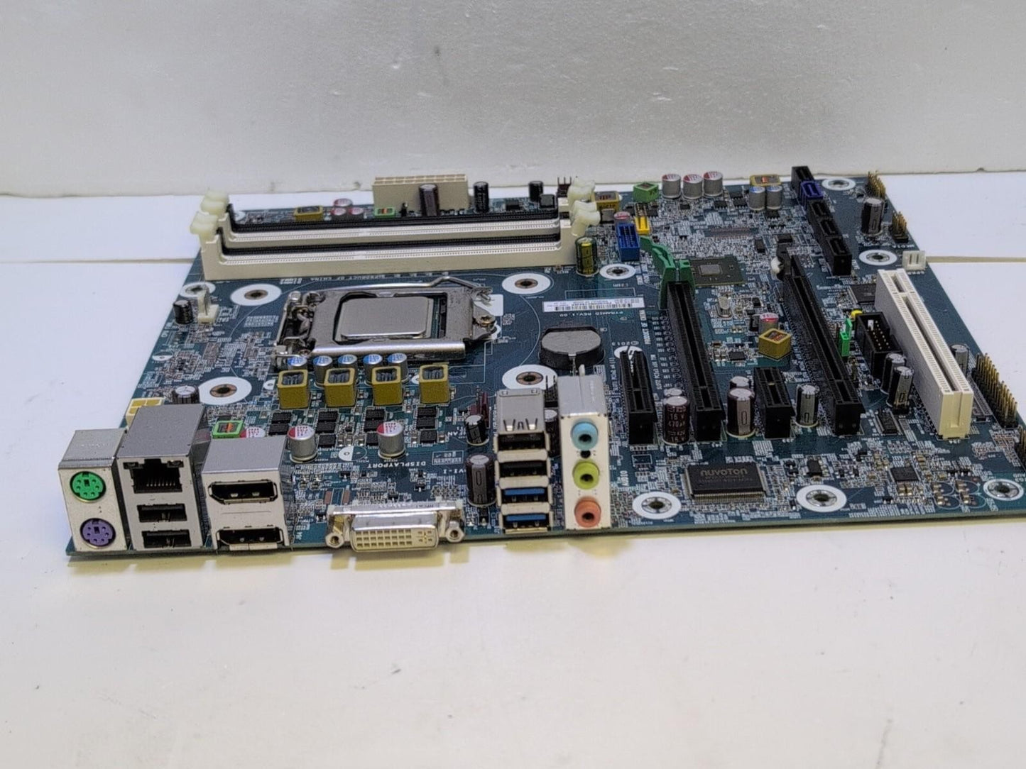 HP Z230 Workstation LGA1150 Motherboard 697894-002 698113-001 + E3-1246 V3 CPU -