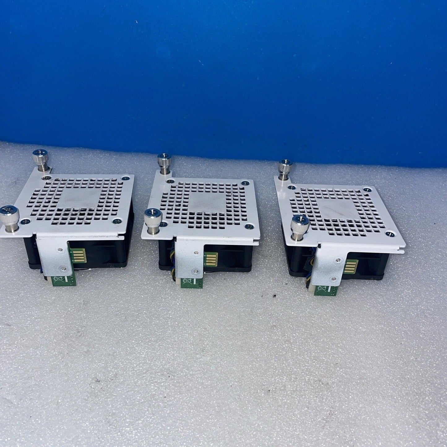 1 x Sophos SG 650 case fan