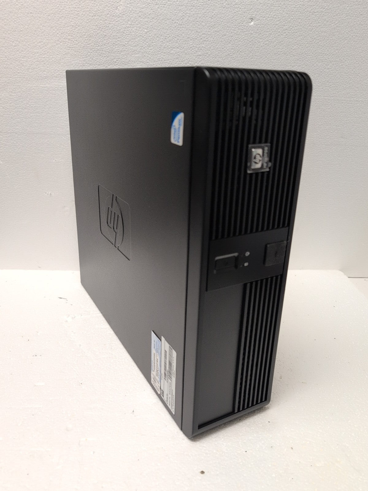 (New In Box) HP RP5700 DESKTOP Intel E2160/2GB/160GB/ Parallel /Serial /Win XP