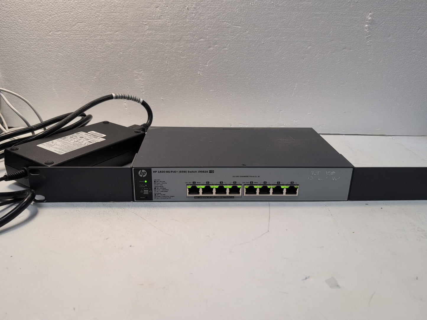 🔥 HPE OfficeConnect 1820 8x 1G 1000BASE-T PoE+  Switch J9982A With 90W PA2 AC -