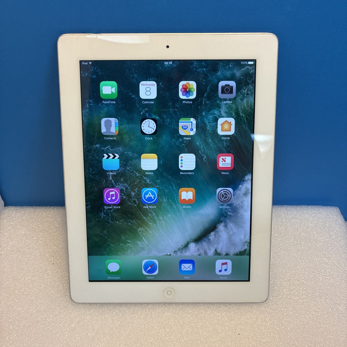 🔥 Apple iPad 4 Retina 32GB Wi-Fi  White MD514C/A