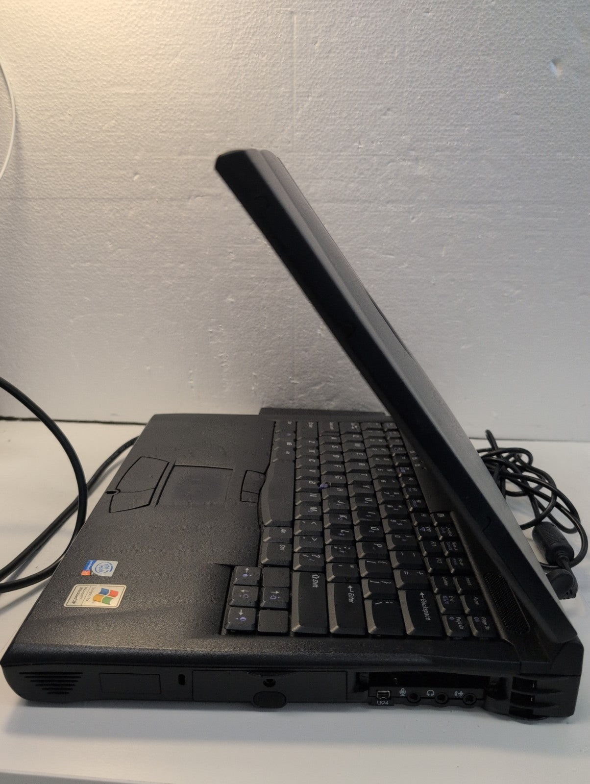 🔥NICE Dell Latitude C840 15" Laptop Pentium4 2.0GHz /1GB RAM /30GB HDD/WinXP  -