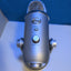 🎸 Blue Yeti USB Condenser Microphone Silver w/ Stand Podcast Mic  (READ)
