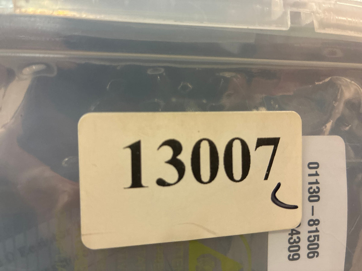 48 pcs 🔥 82 Ohm Through-Hole Resistors 01130-81506 Taped Strip RoHS Blue