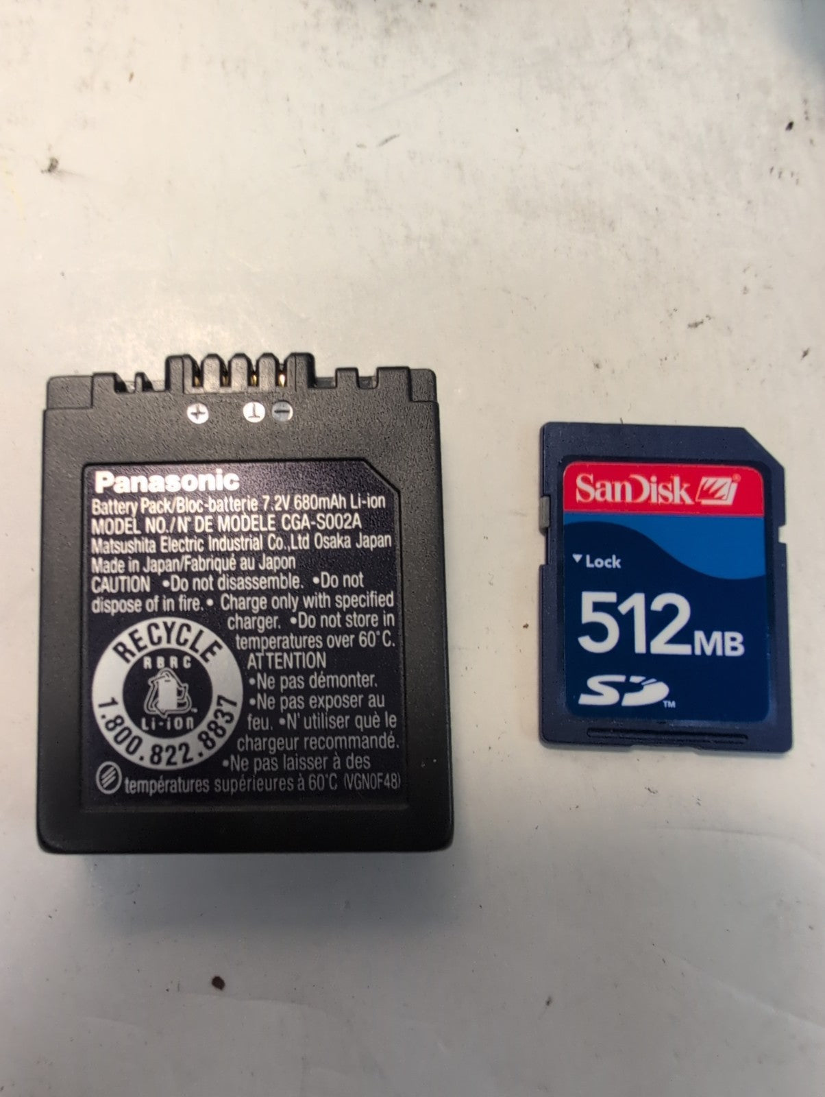 🔥 NICE Panasonic LUMIX DMC-FZ20 Digital Camera w/ Charger/2x Battery/SD Card -