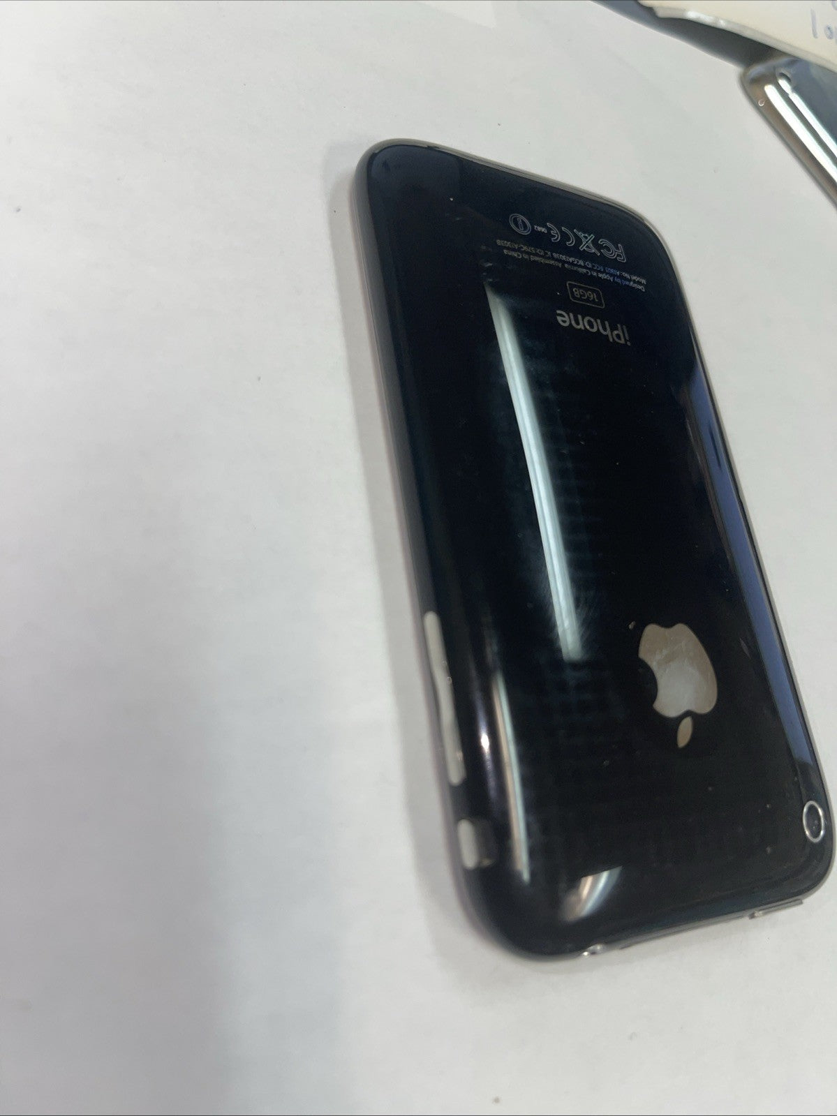 🔥 Apple iPhone 3GS 16GB Black (Model MD137LL/A)  iOS 6.1.6 (for Telus)