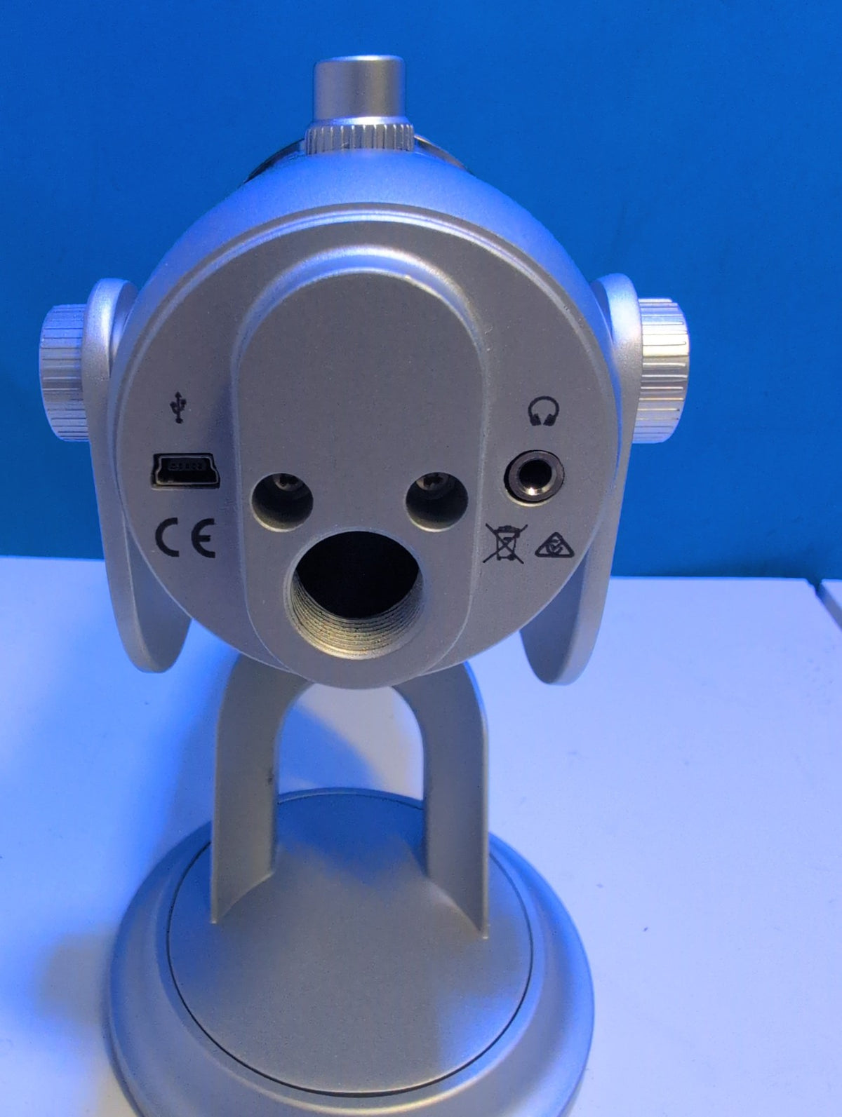 🎸 Blue Yeti USB Condenser Microphone - Silver, Multi-Pattern USB Type-A Tested