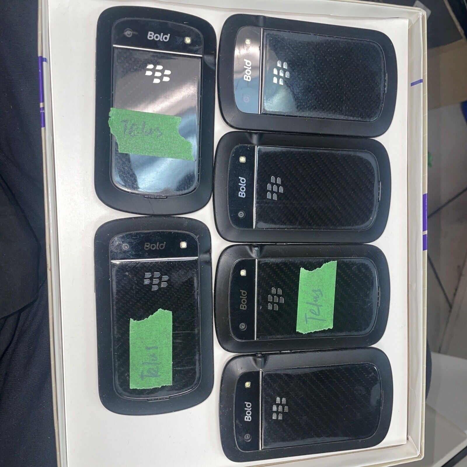 Lot of 6 BLACKBERRY BOLD 9900 8GB cell phone ( carrier: Telus )
