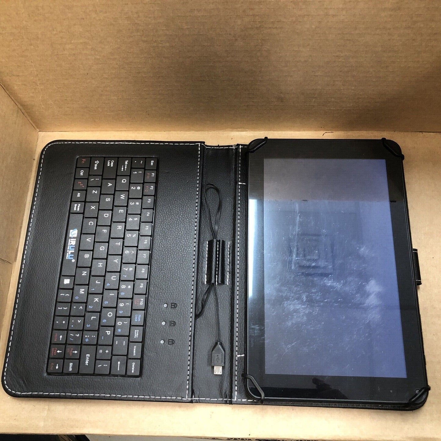 $ iRulu eXpro X9 9 inch Android Tablet /w keyboard (can't power on) AS-IS