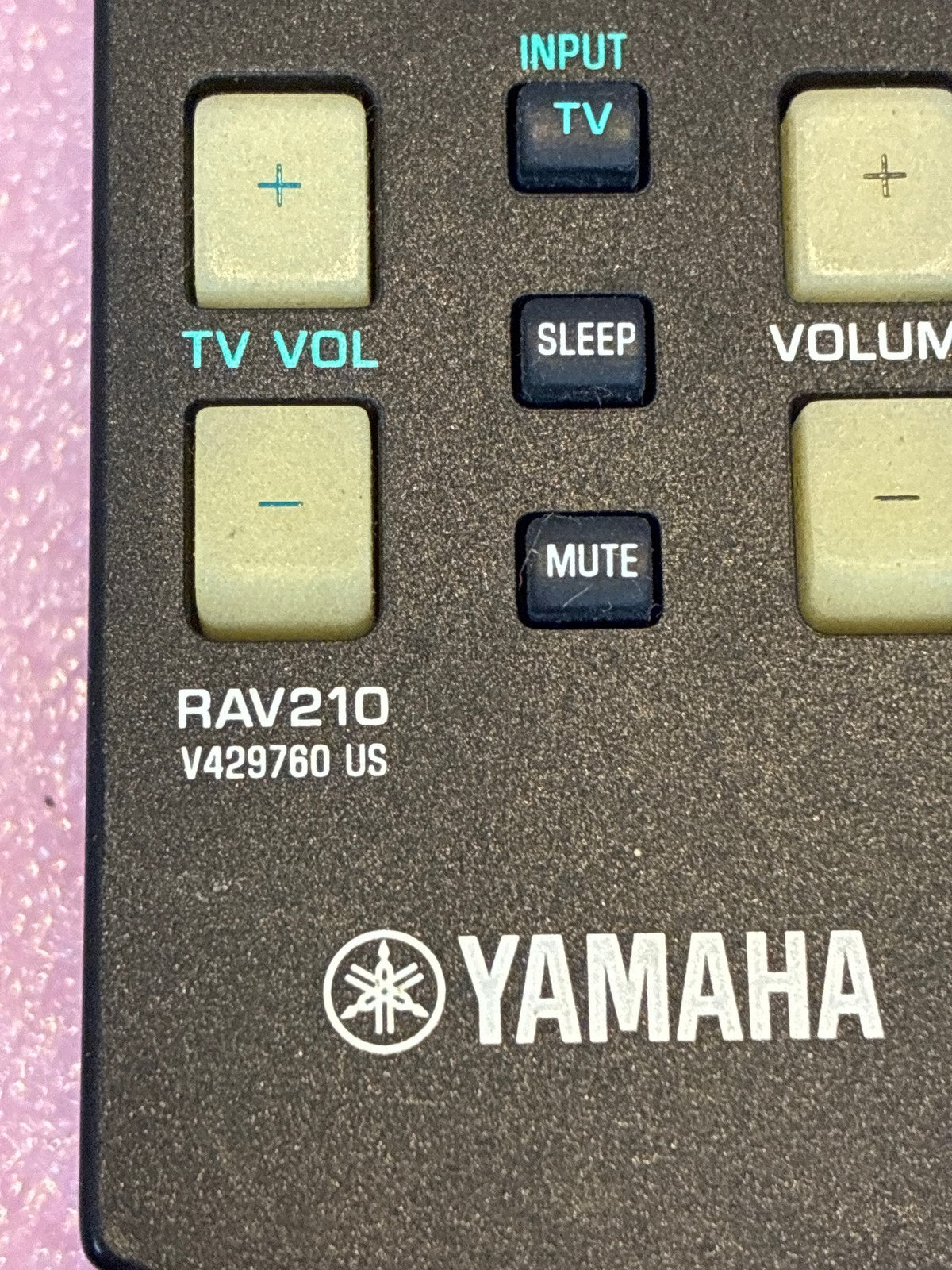 🔥 Yamaha RAV210 AV Receiver Remote Control V429760 Black