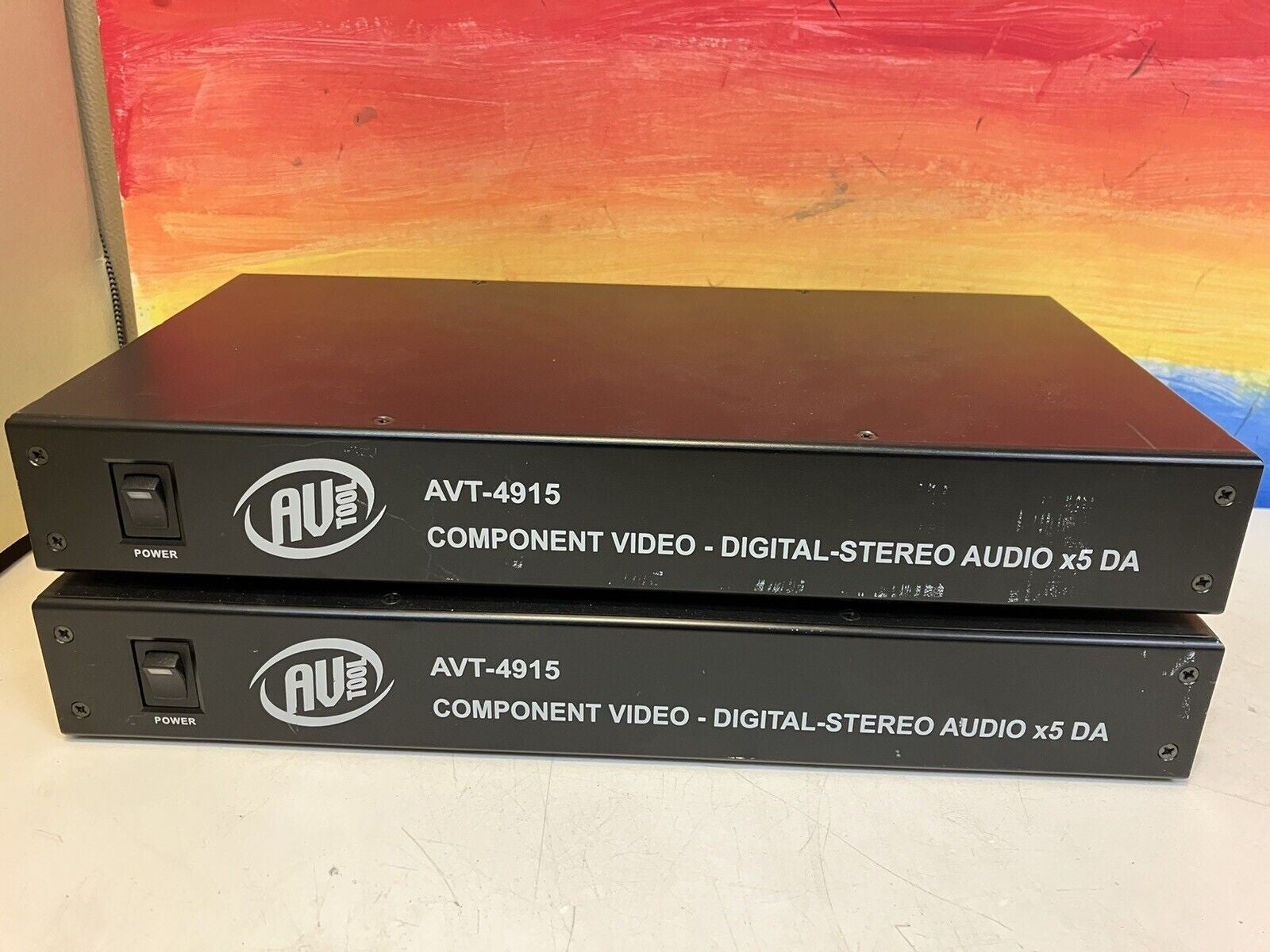 ~AV TOOL AVT-4915 HDTV Component Video Stereo Audio x5 DA Distribution Amplifier