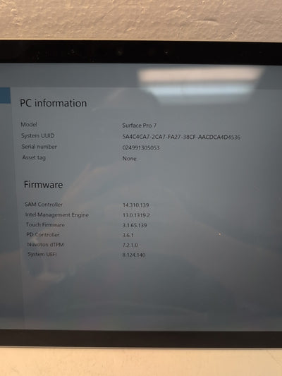 🔥 (Cracked,  SSD issue, AS IS) Microsoft Surface Pro 7 1866 / 8GB RAM -
