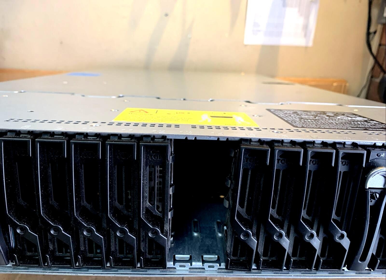 Dell PowerEdge C6220 II 4 Node 24 Port (8x) Xeon E5-2680 v2 / 512GB RAM / 2x PSU