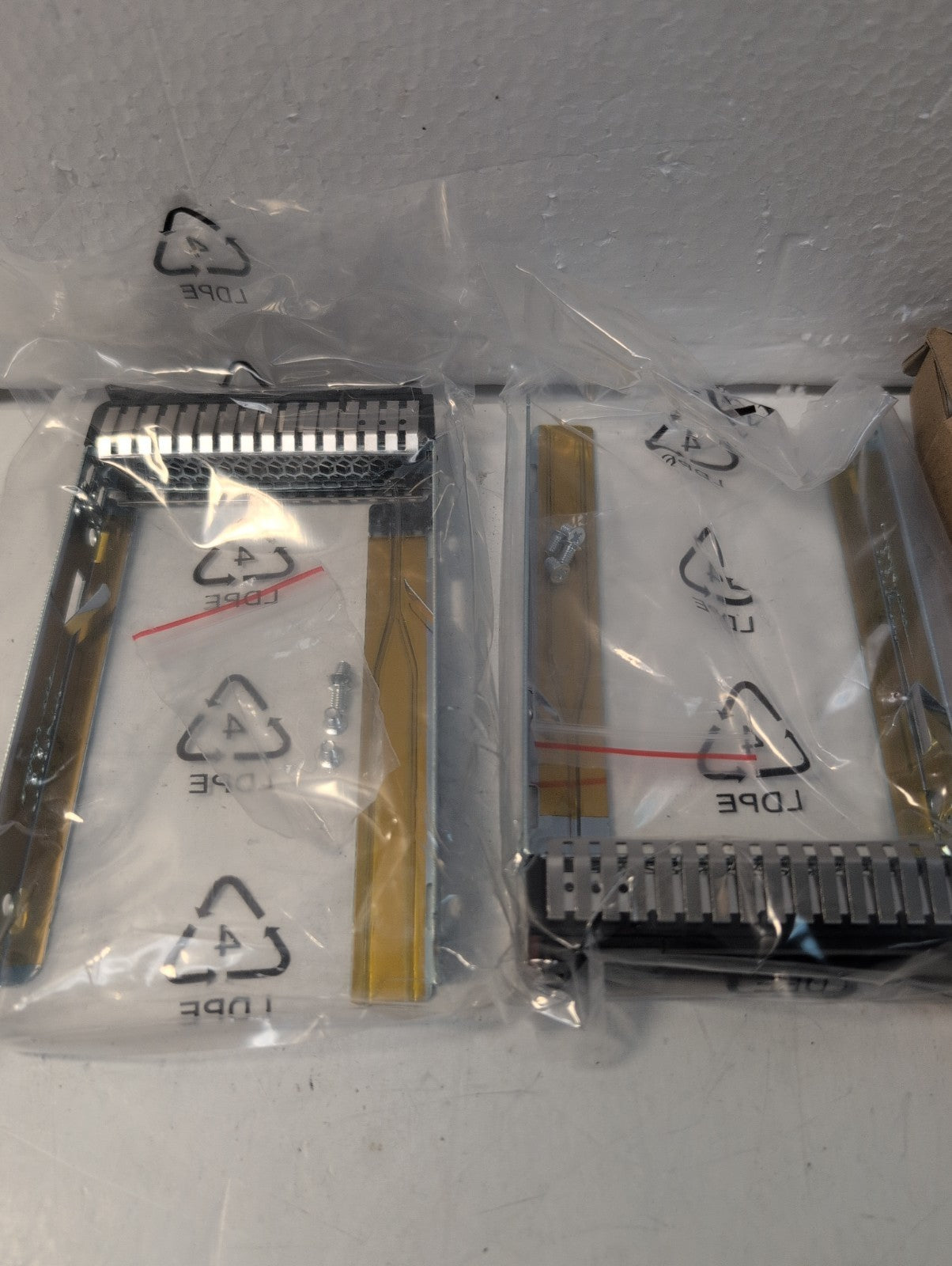 🔥 NEW 2x SM17A06246 2.5" SAS Tray Caddy for Lenovo ThinkSystem SR950 SR530 -