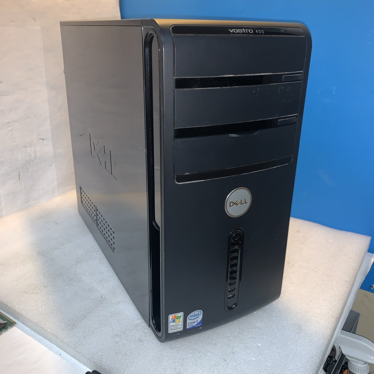 Dell Vostro 400 Desktop Intel Q6600/ 3GB RAM 160GB Windows XP Pro SP3