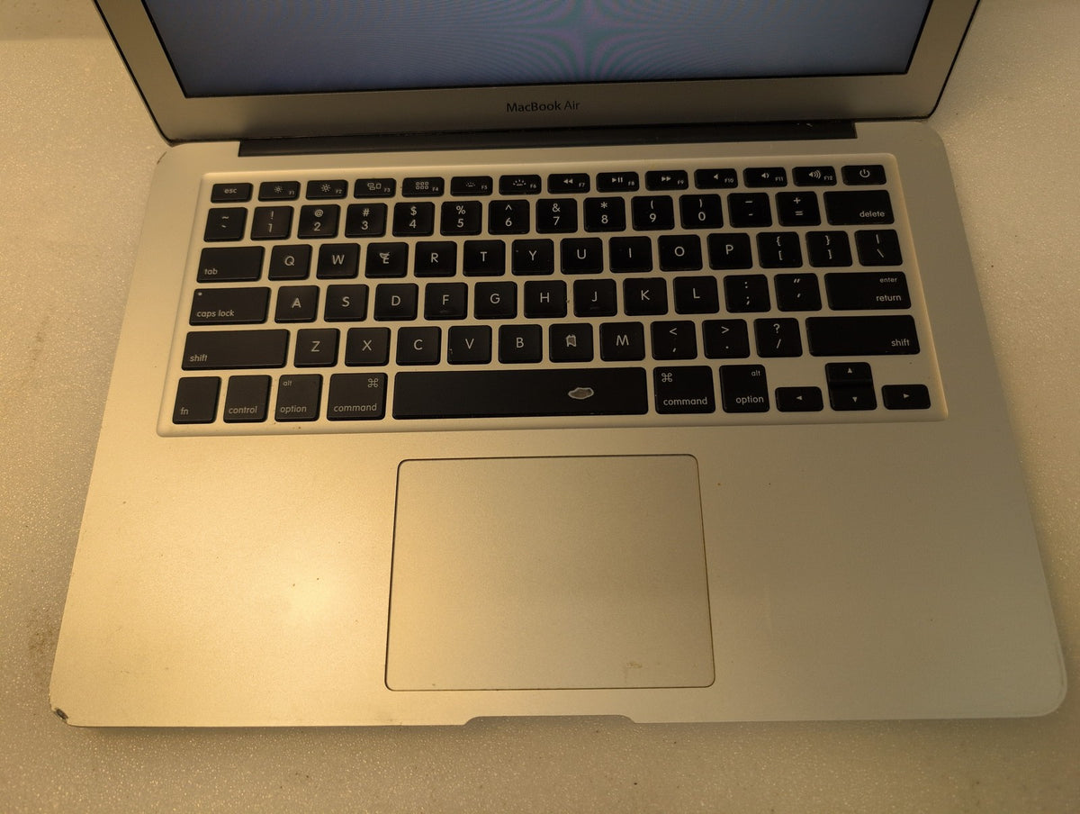🎸 Apple MacBook Air 13-inch A1466 Mid 2013 Core i5 1.3GHz 4GB 256GB SSD (READ)