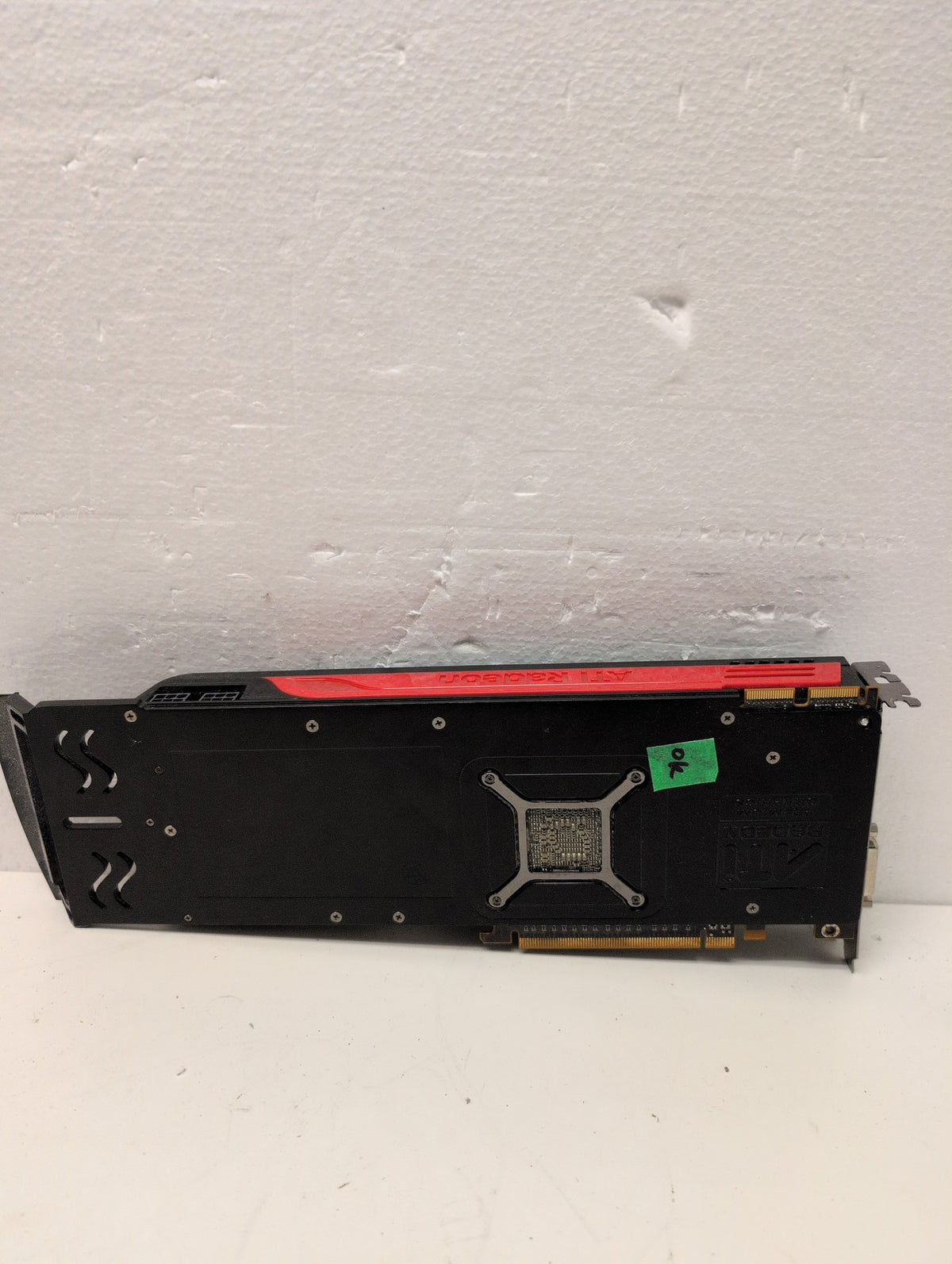 🎸 ATI Radeon HD 5870 2GB Graphics Card ATI-102-C00101(B) DVI HDMI DP