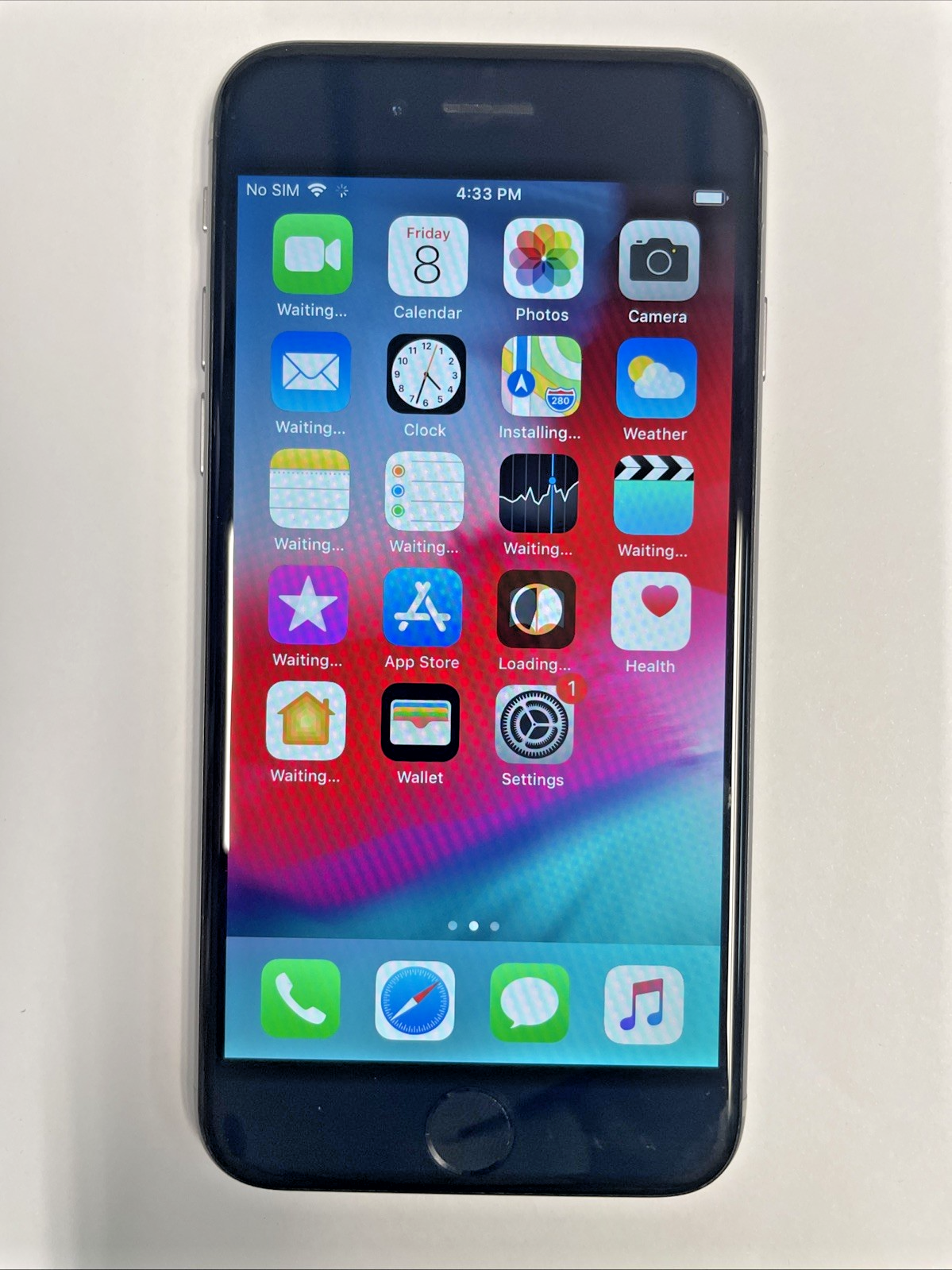 Apple iPhone 6 - 16GB - Silver (Unlocked)  A1549  +