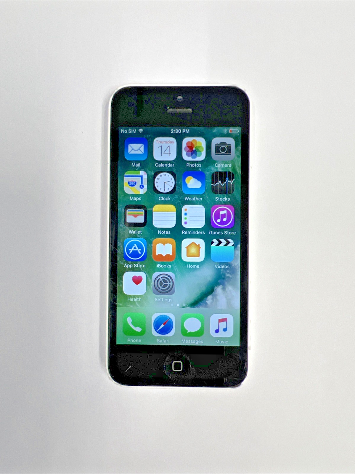 🔥 iPhone 5c White 16GB A1532 Unlocked iOS 10.3.3 - Good Working Condition #