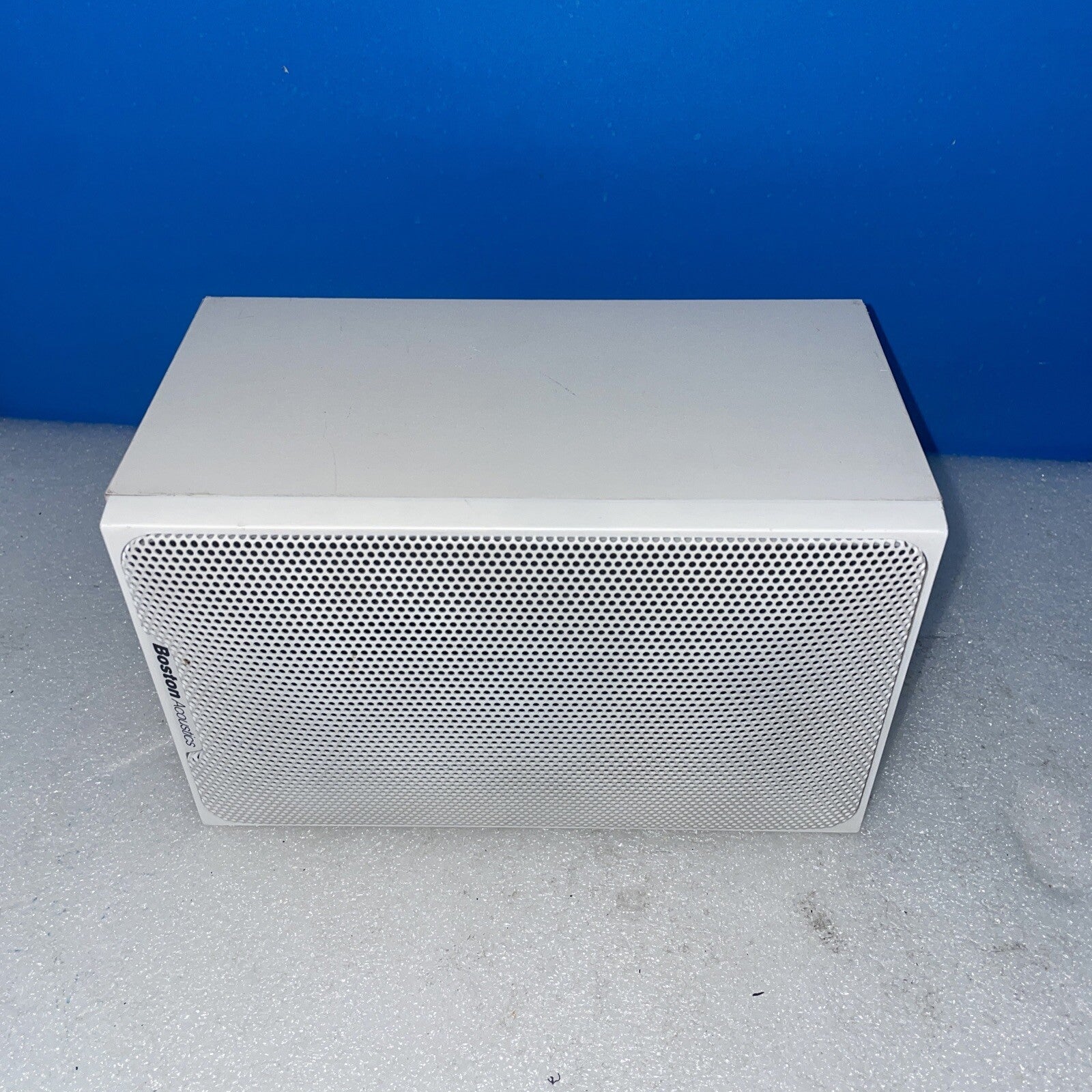 1× Boston Acoustics SubSat Six speaker