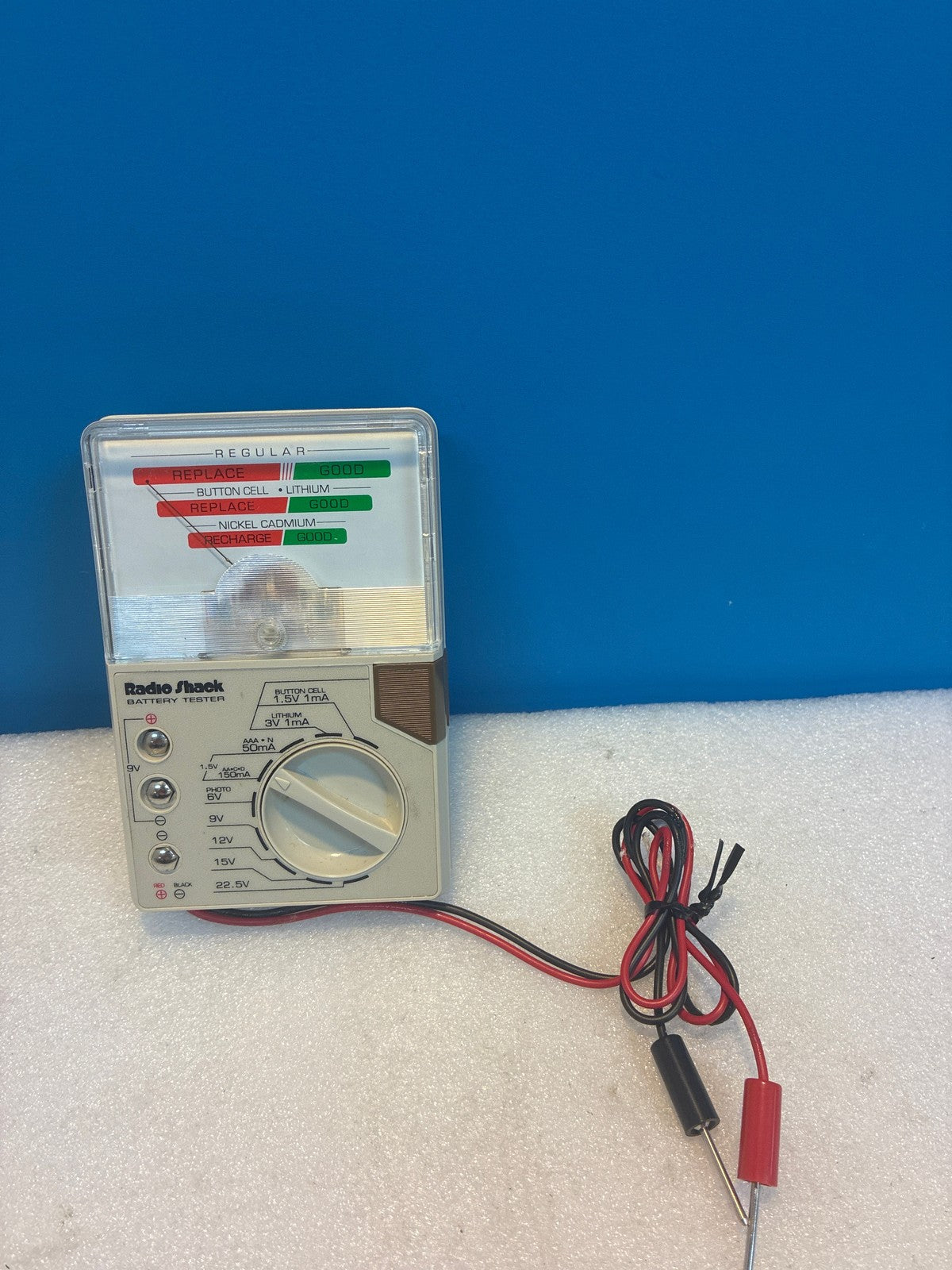 🔥 Radio Shack Battery Tester Cat No. 22-090 Analog Multi-Voltage Tester