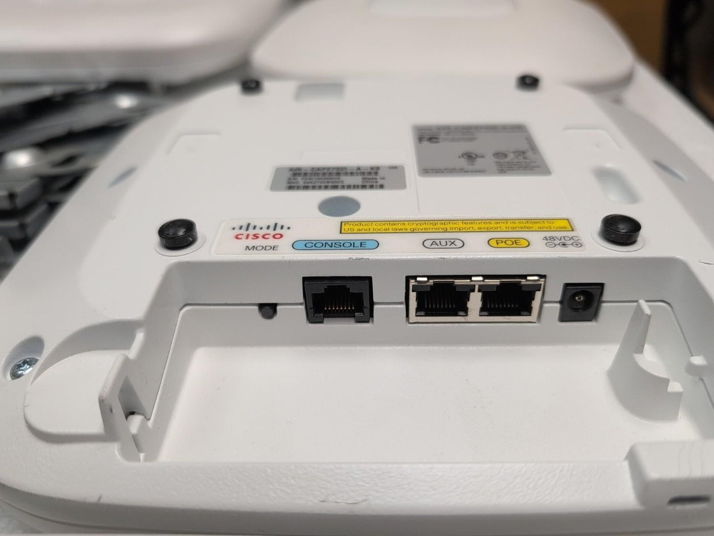 5x Cisco AIR-CAP2702I-A-K9 Aironet Access Point w/ Mounting -
