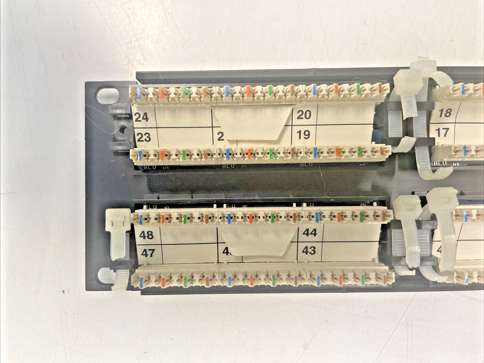 🔥AMP NetConnect   Cat 5   48 Port Patch Panel.       (10 Available)