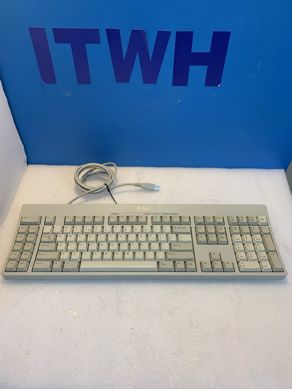 Sun Microsystems USB Type 7 PC-Style Keyboard  P/N 320-1366-03 Tested
