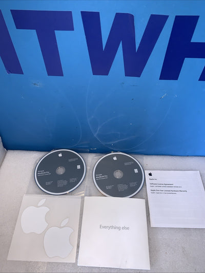 Apple MacBook Pro 13” Mac OS X 10.6.3 Restore DVD Set