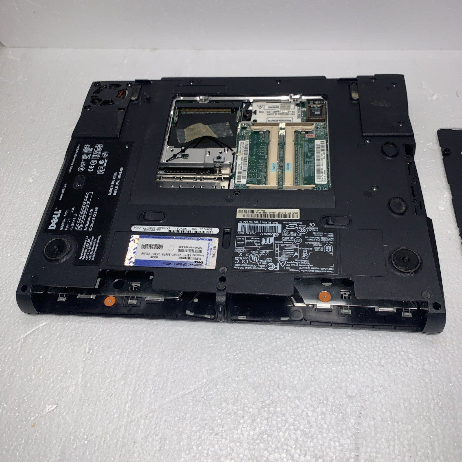 🔥 Vintage 14" Dell Inspiron 4150 Laptop P4 motherboard & other parts