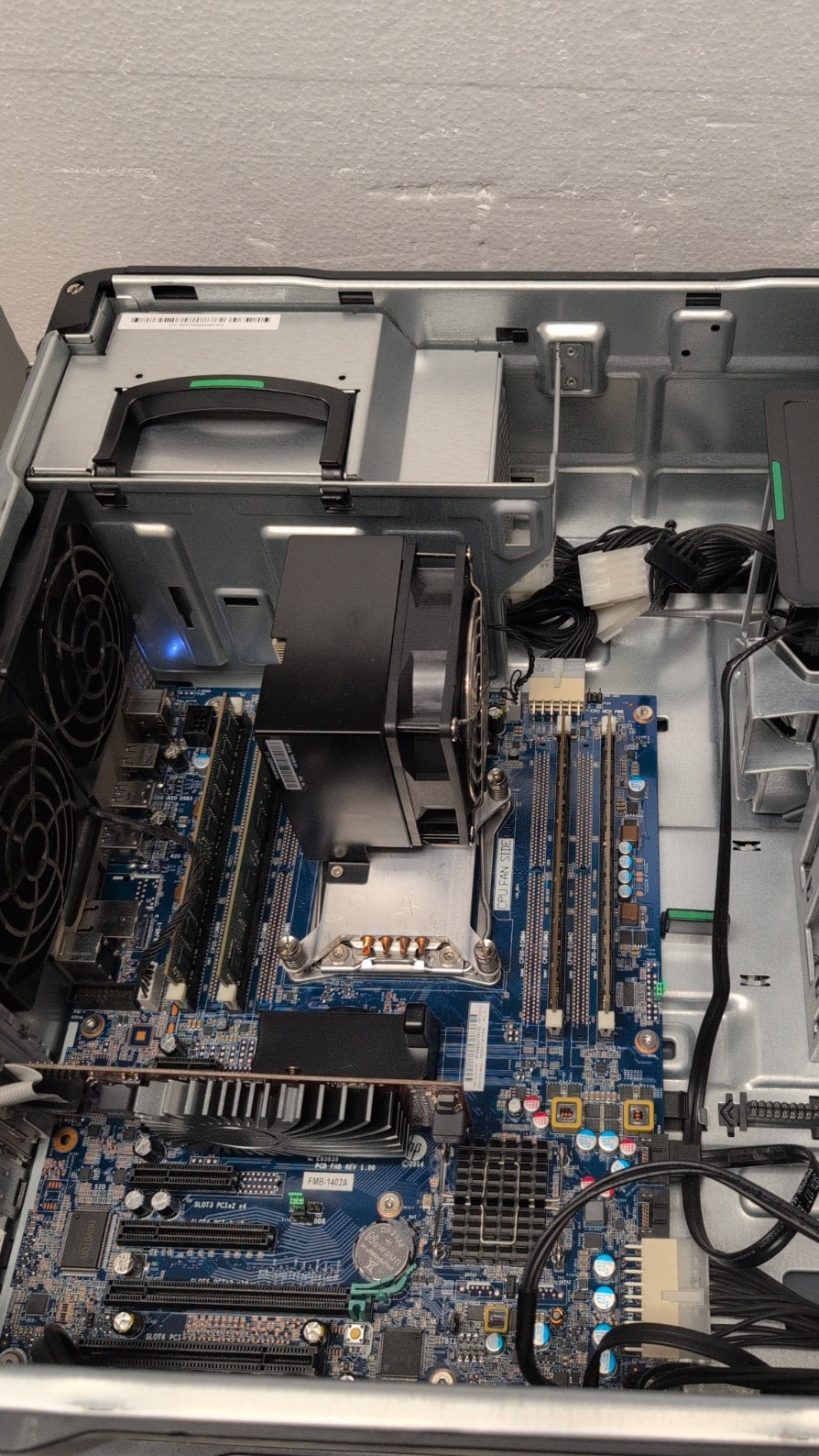 HP Z640 Workstation DESKTOP  Xeon E5-2650 V3 /32GB DDR4/ 1x Caddy/ No HDD -