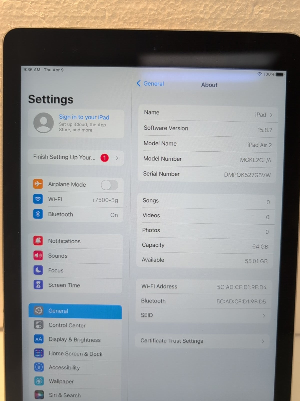 🔥 Apple iPad Air 2nd Gen (A1566) 9.7" /Space Gray/ 64GB Wi-Fi/ OS 15.8 Works  -