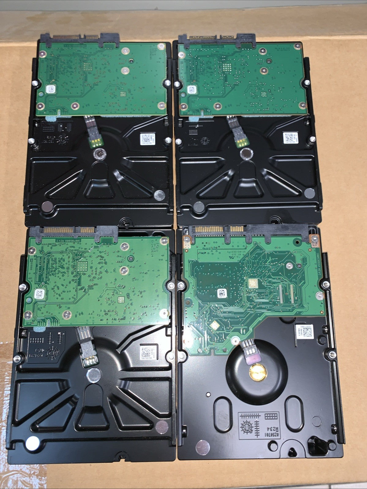 Lot of 4 Seagate 1TB 7200RPM SATA desktop PC Hard drive (1000+ days left)
