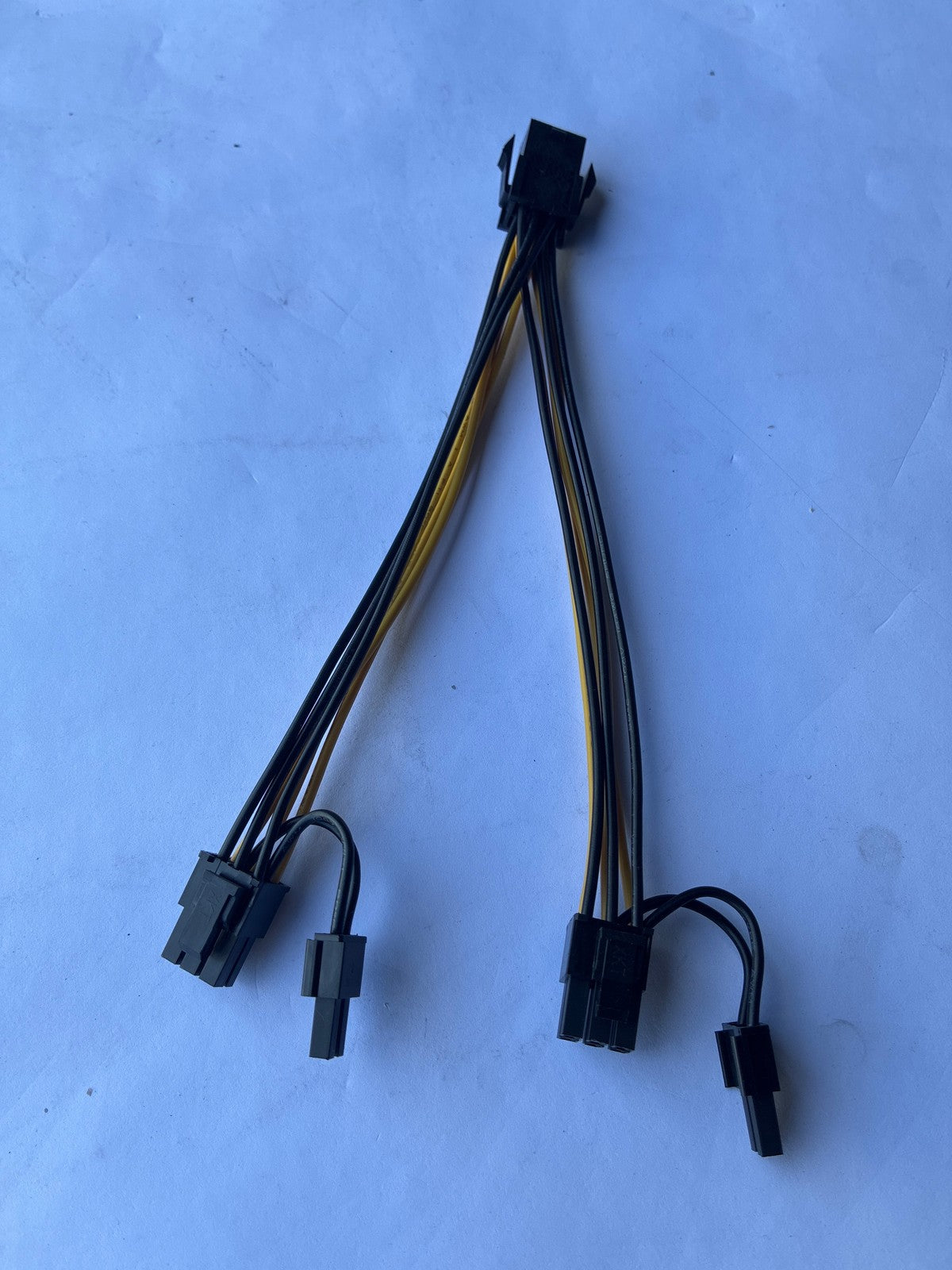 🔥 6-Pin PCIe to Dual 6+2-Pin GPU Power Splitter Y-Cable Black Yellow
