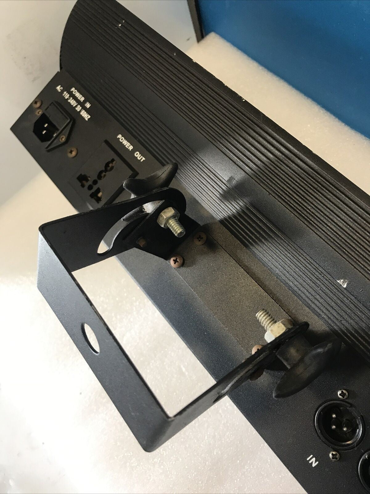 DMX512 LED Bar Stage Light with Mounting Bracket