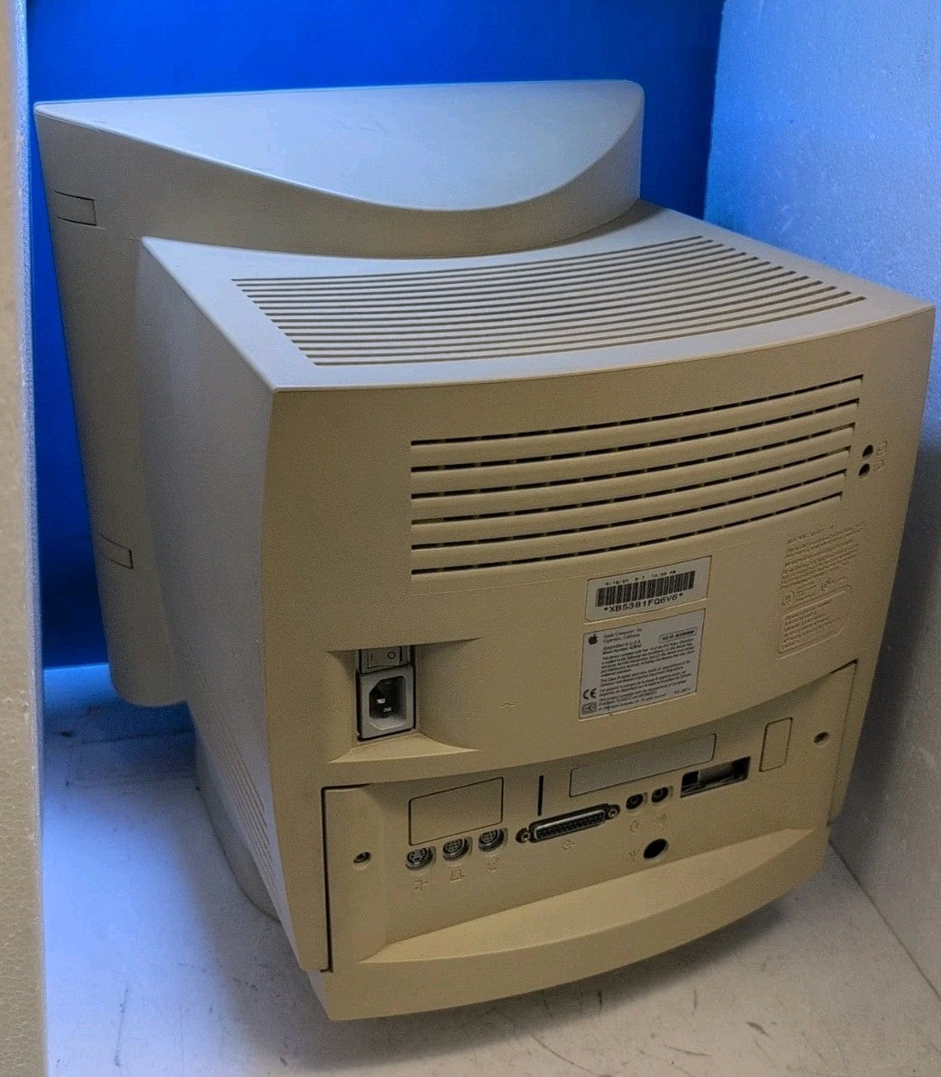 (Very Rare) Vintage Apple Macinbtosh Performa 5200CD ALL in ONE (Untested) -