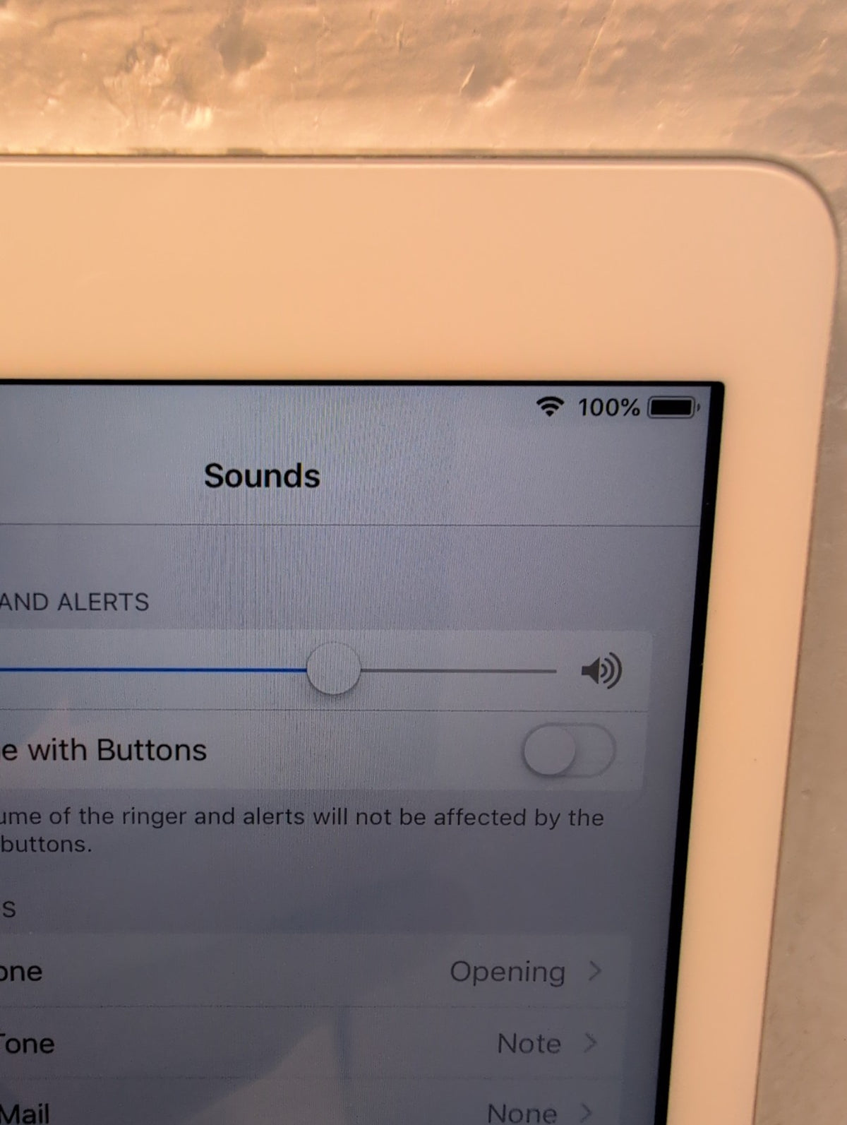 🎸 Apple iPad Air 1st Gen A1474 16GB Wi-Fi 9.7in Silver/White Tablet Used