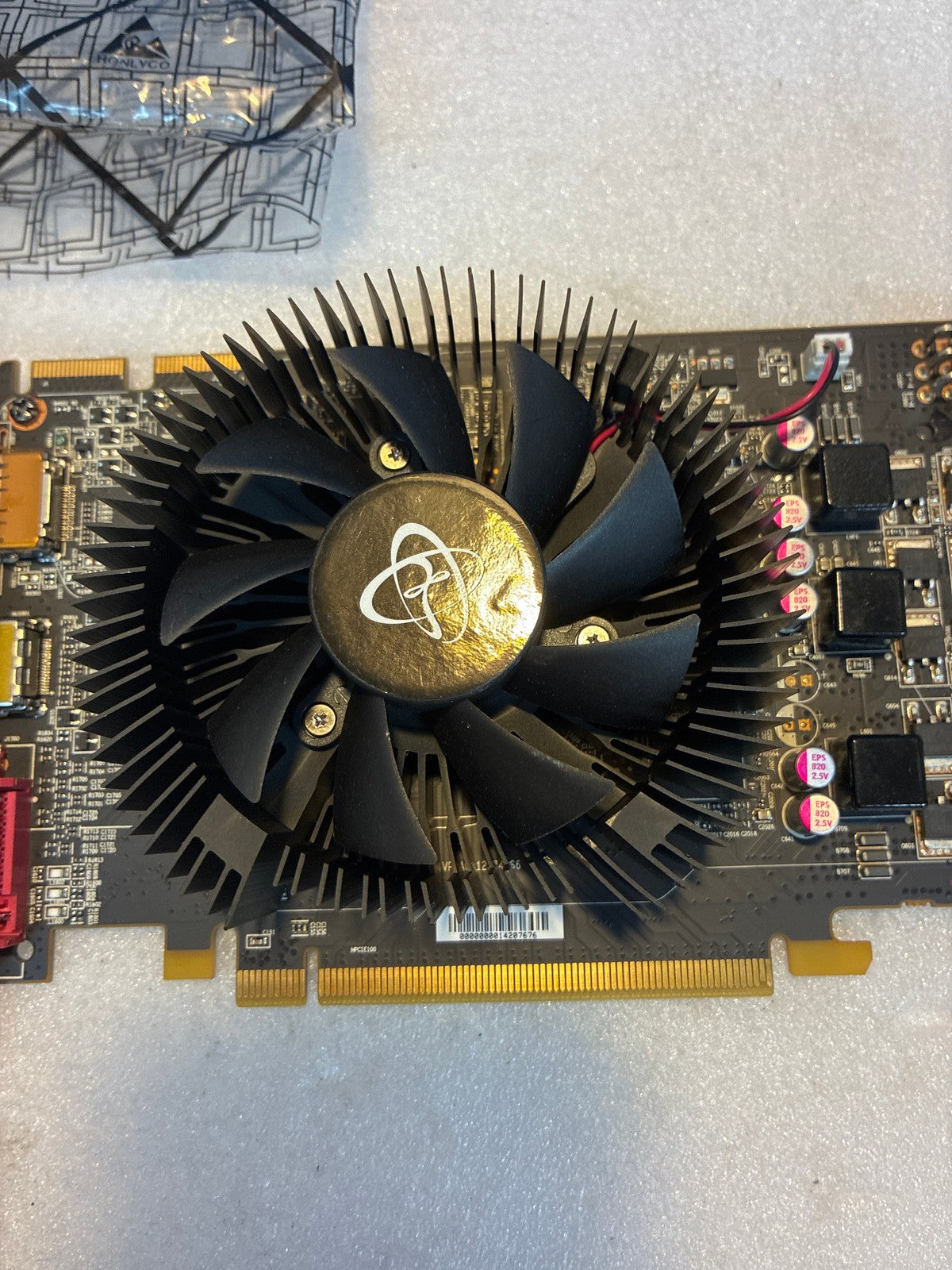 🔥 XFX Radeon HD 6750 HD-675X-ZM 1GB DDR5 PCIe Graphics Card DVI HDMI DP