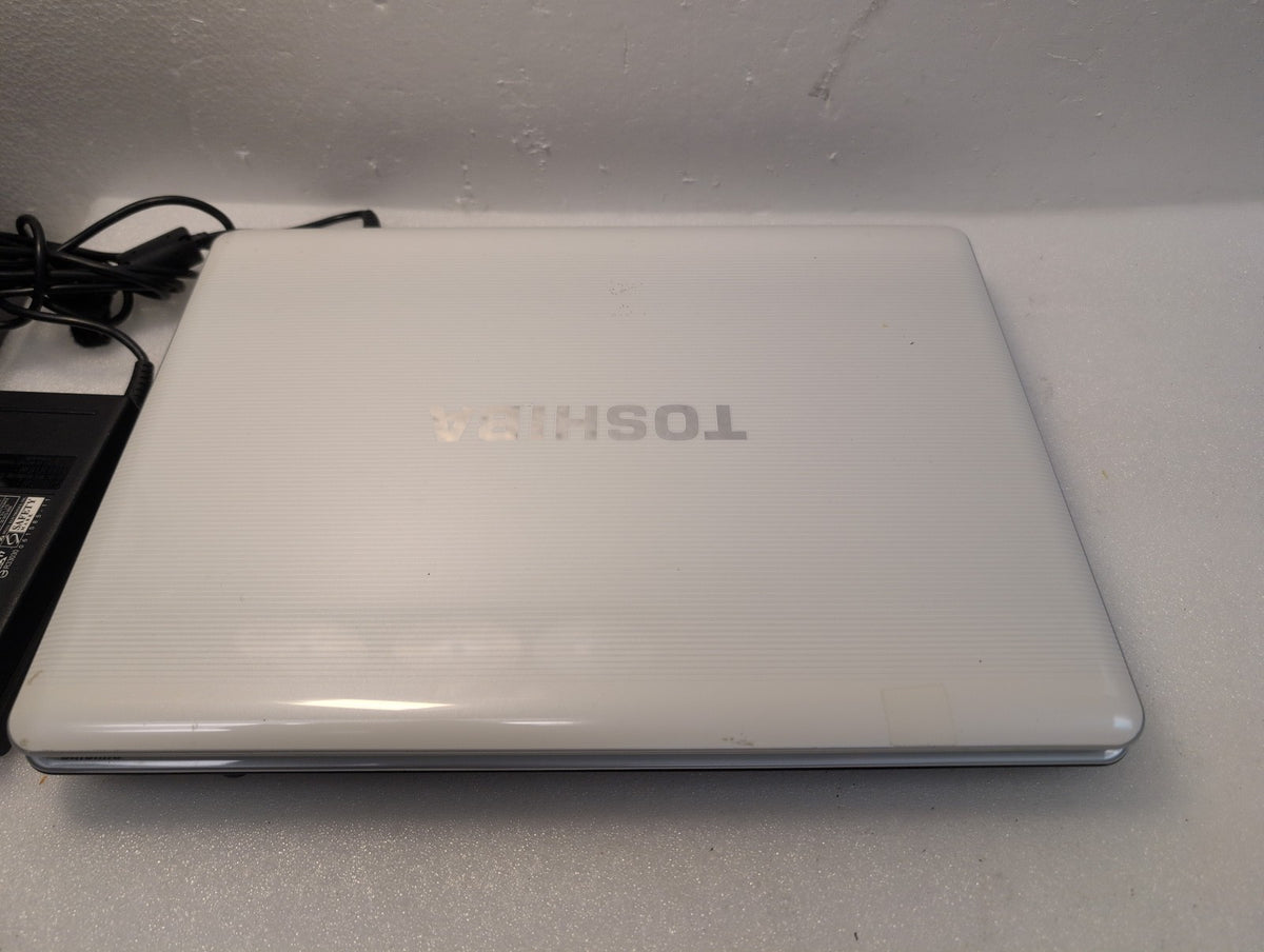 🎸 Toshiba Satellite M300 13.3" Laptop Core 2 Duo 2.0GHz 3GB RAM 250GB HDD WINXP
