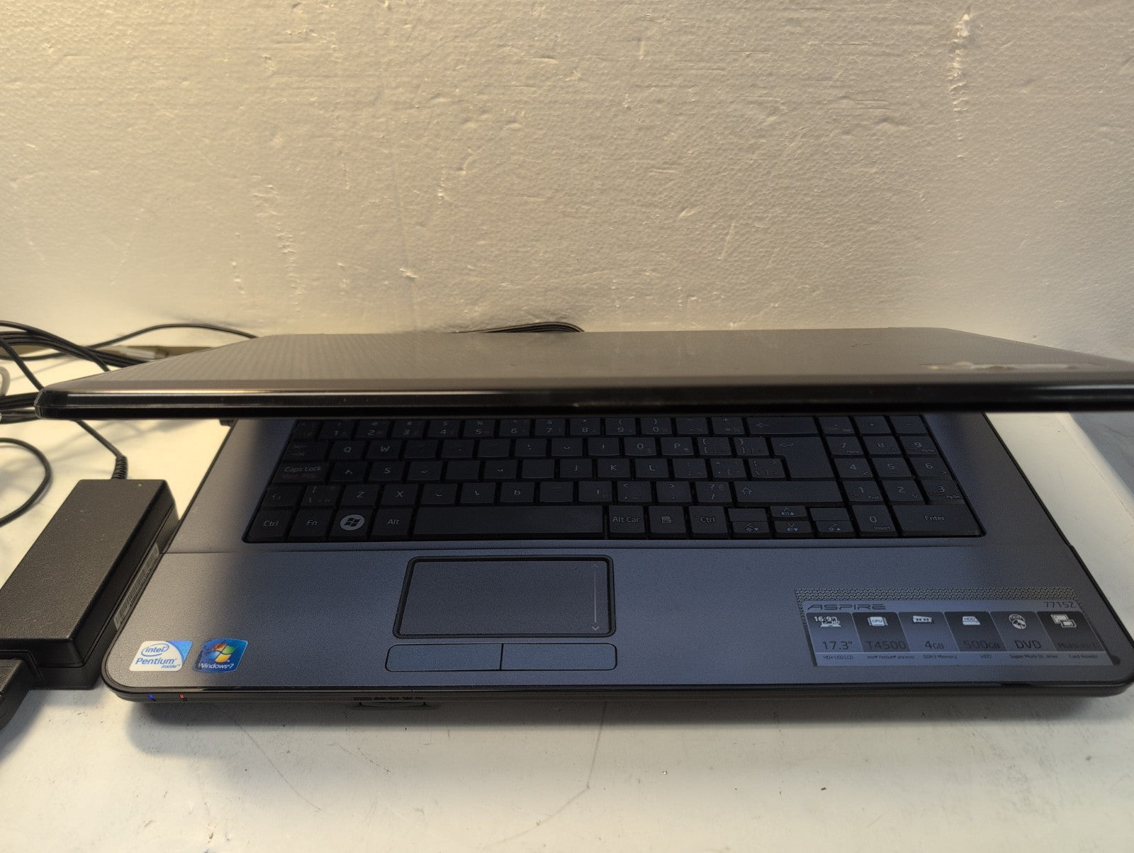 🔥 Acer Aspire 7715 17"  Laptop Intel T4500 CPU /4GB RAM /320GB HDD/ WIN XP -