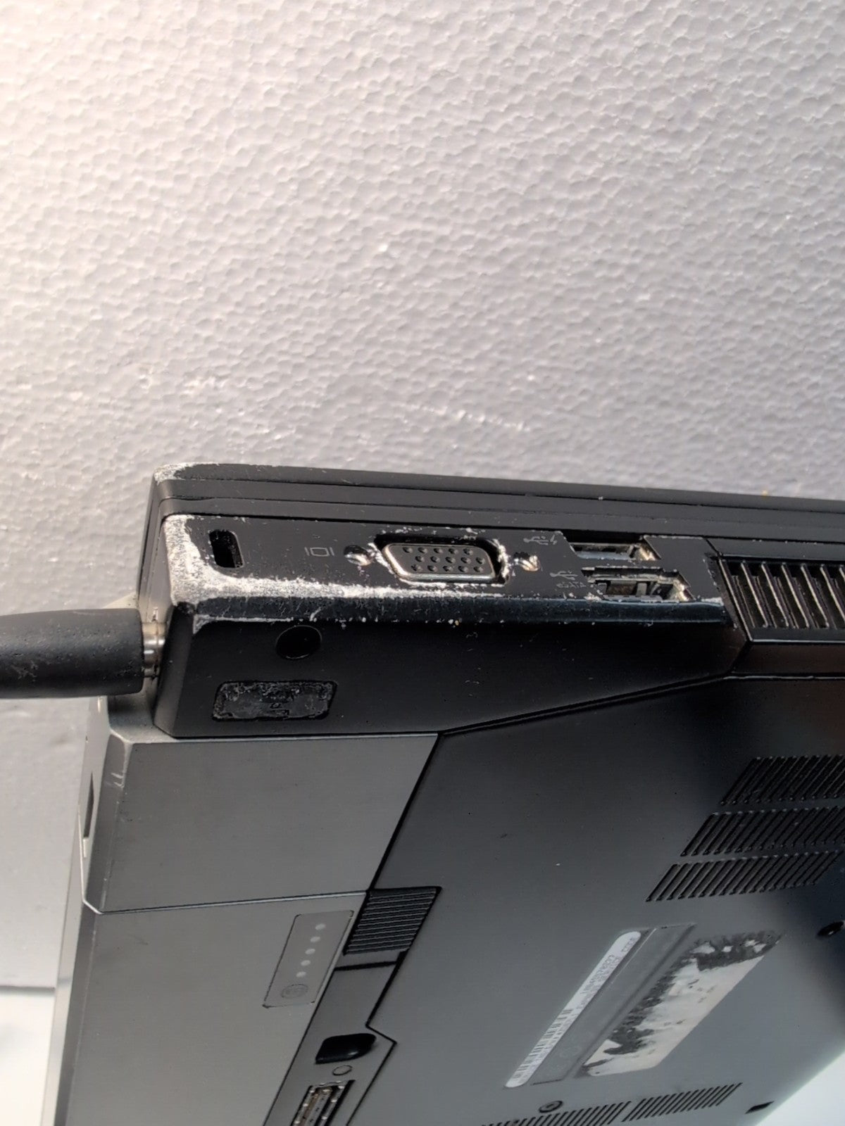 🔥 Dell Latitude E6400 14" Laptop Core 2 Duo P8600/4GB RAM/200GB HDD/WIN XP -