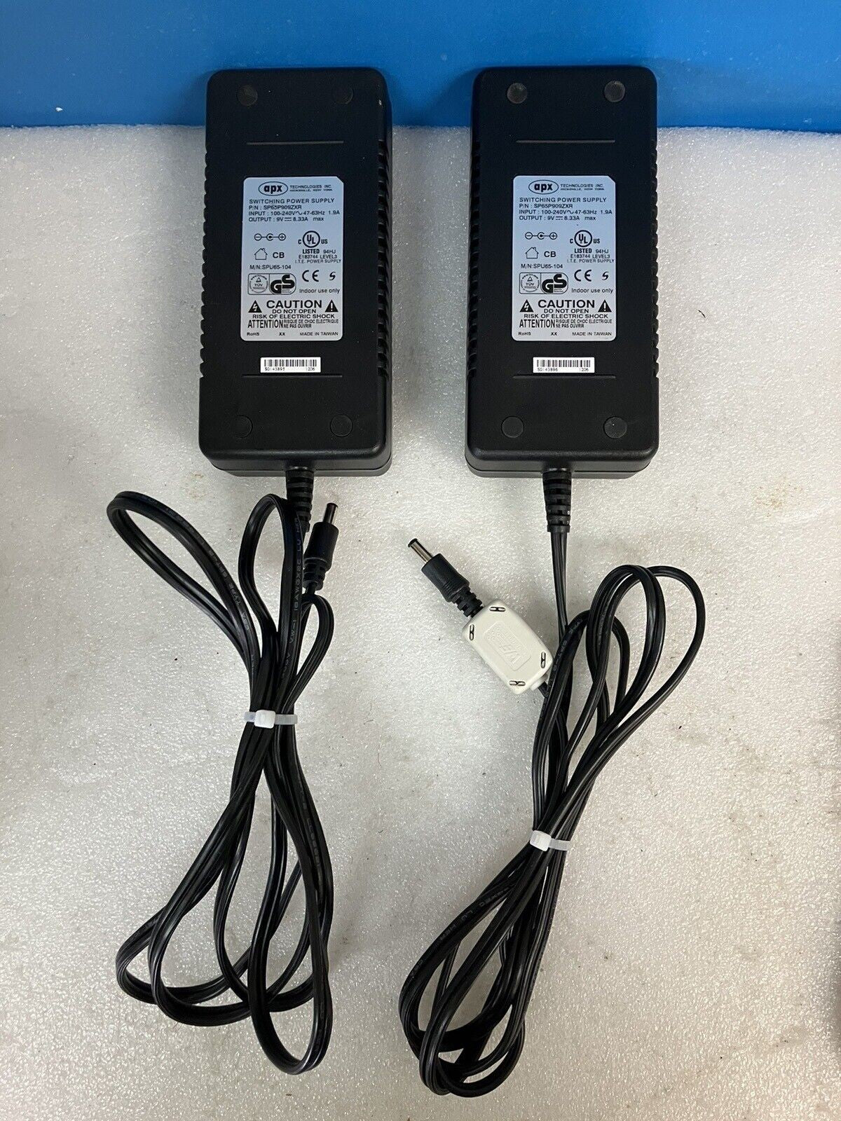 ~ (Lot 2) APX Technologies Inc Switching Power Supply 9V 8.33A 47-63Hz SPU-104