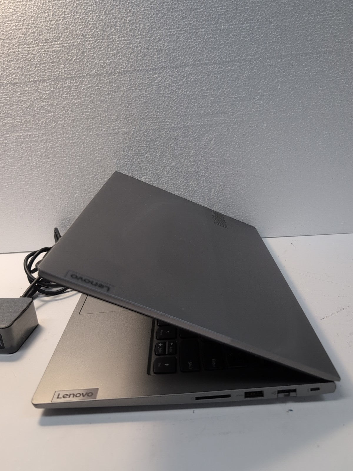 Lenovo ThinkBook 14 G2  ITL 14" Laptop i5-1135G7/8GB/256GB NVMe/ Win11 (NICE) -